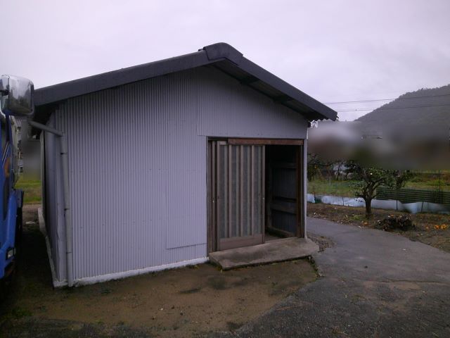 岡山県和気町 スレート葺木造鋼板張倉庫解体工事