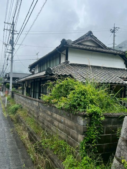 岡山県和気町　Y様邸藁葺家屋解体工事